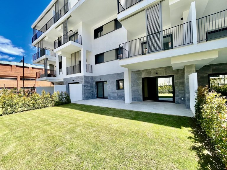 Apartment for Sale in Estepona, Malaga 2