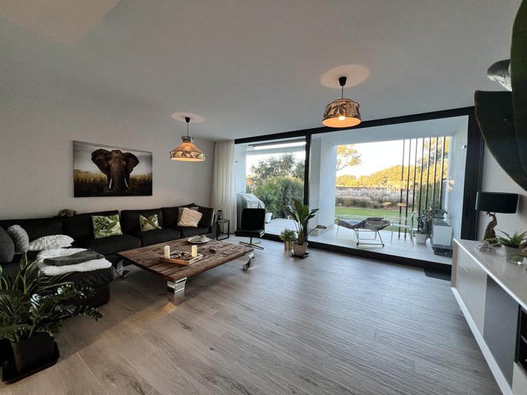 Villa for Sale in San Roque, Cadiz 1