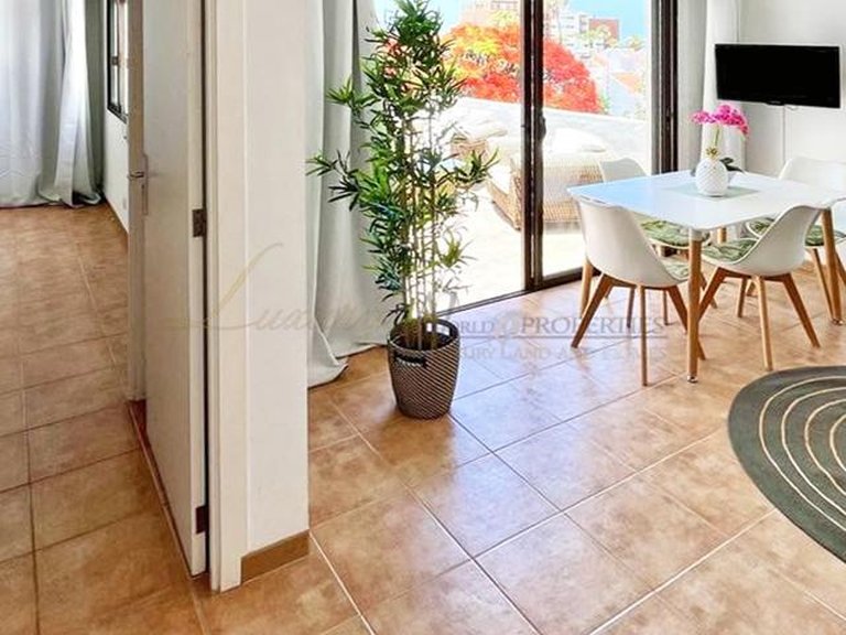 Apartment for Sale in Costa Adeje, Tenerife, España 8