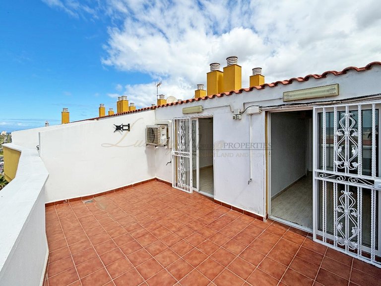 Town House for Sale in Los Cristianos, Tenerife, España 26