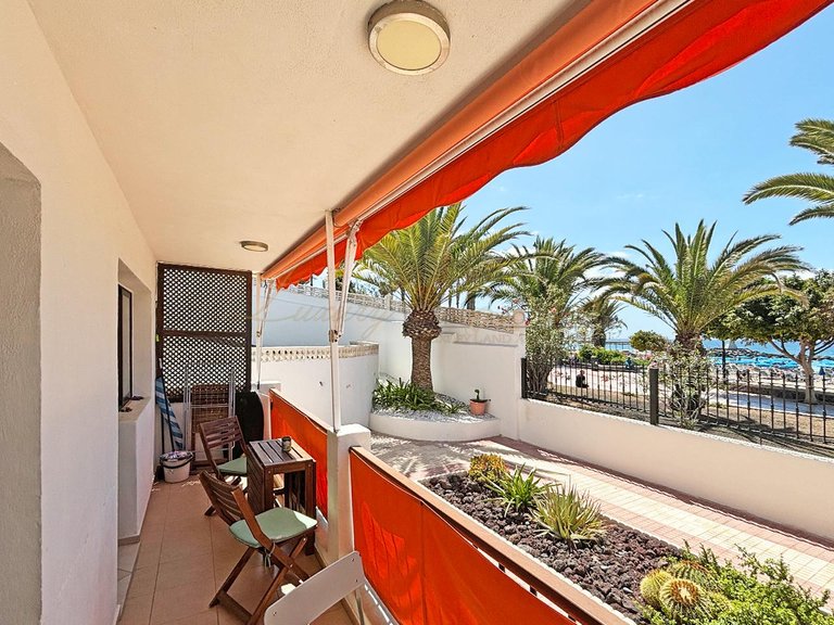Apartment for Sale in Los Cristianos, Tenerife, España 4
