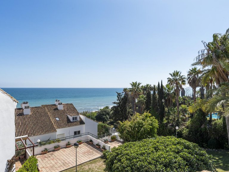 Villa for Sale in Estepona, Malaga 14