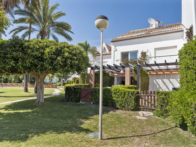 Villa for Sale in Estepona, Malaga 22