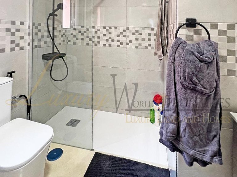 Penthouse for Sale in Chayofa, Tenerife, España 15