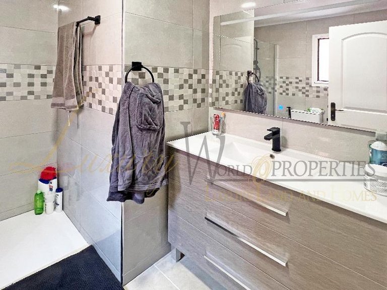 Penthouse for Sale in Chayofa, Tenerife, España 14