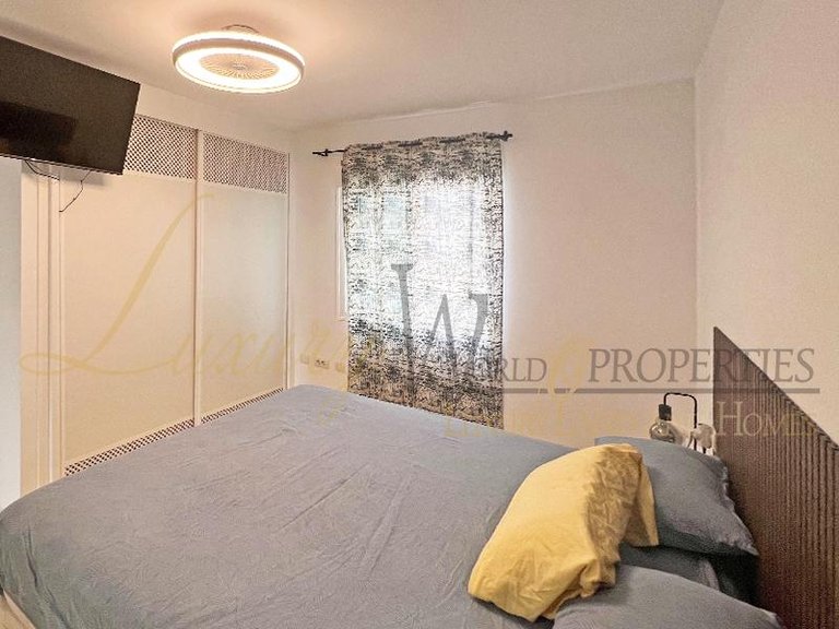 Penthouse for Sale in Chayofa, Tenerife, España 10