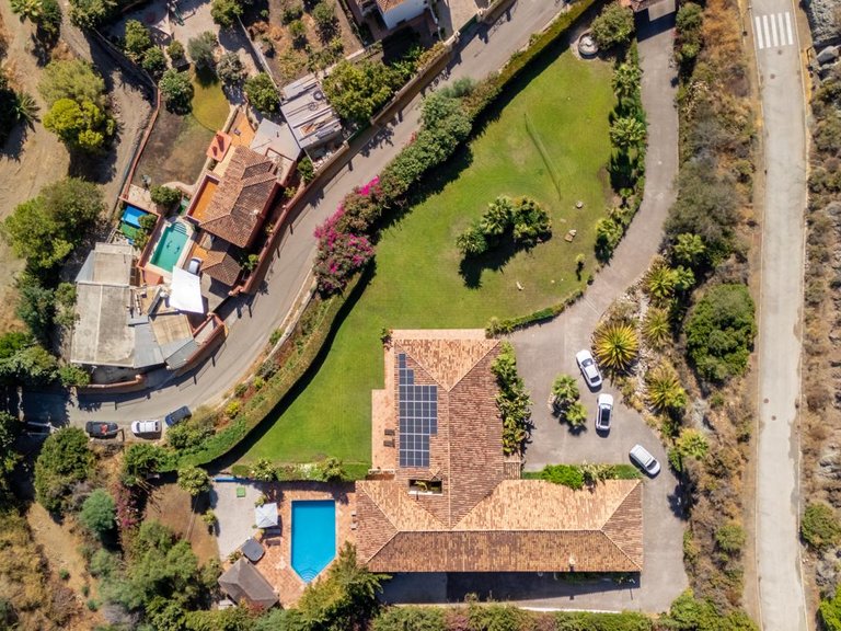 Villa for Sale in Benahavís, Malaga 29