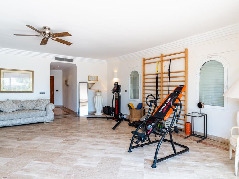 Villa for Sale in Benahavís, Malaga 17