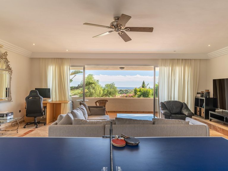 Villa for Sale in Benahavís, Malaga 10