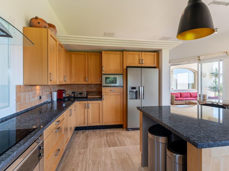 Villa for Sale in Benahavís, Malaga 7