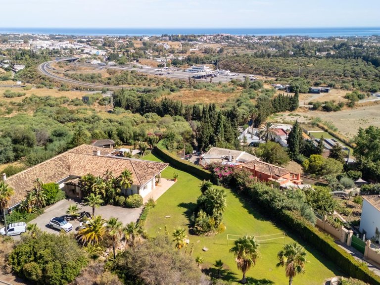 Villa for Sale in Benahavís, Malaga 33