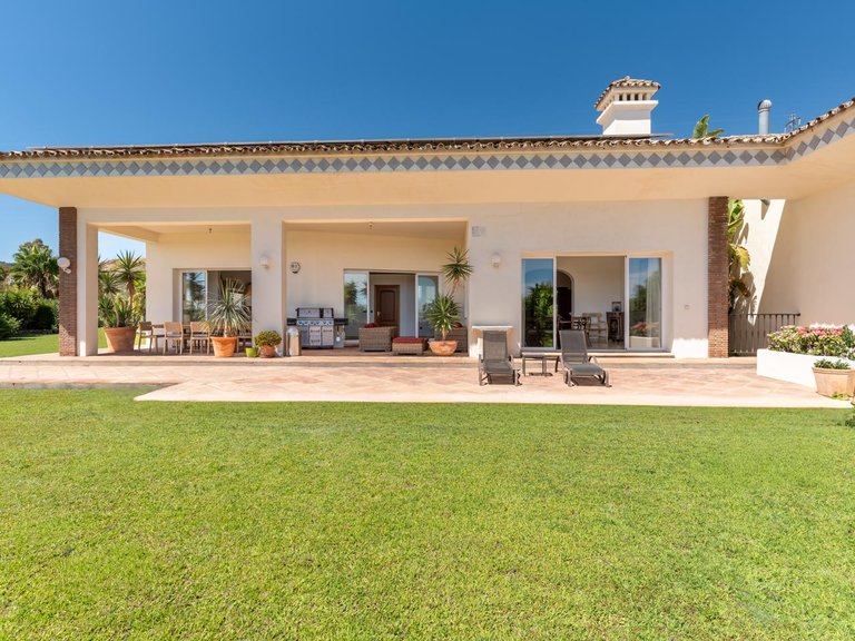 Villa for Sale in Benahavís, Malaga 1
