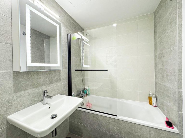 Apartment for Sale in Estepona, Malaga 23
