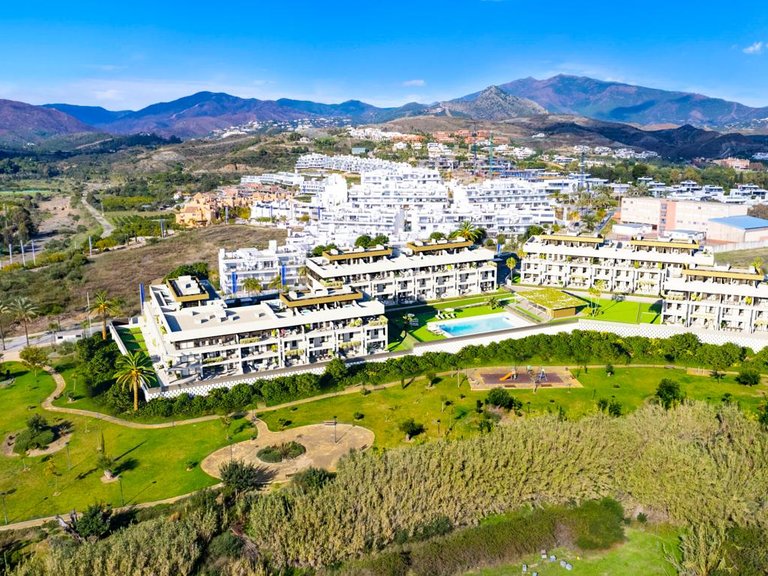 Penthouse for Sale in Estepona, Malaga 10