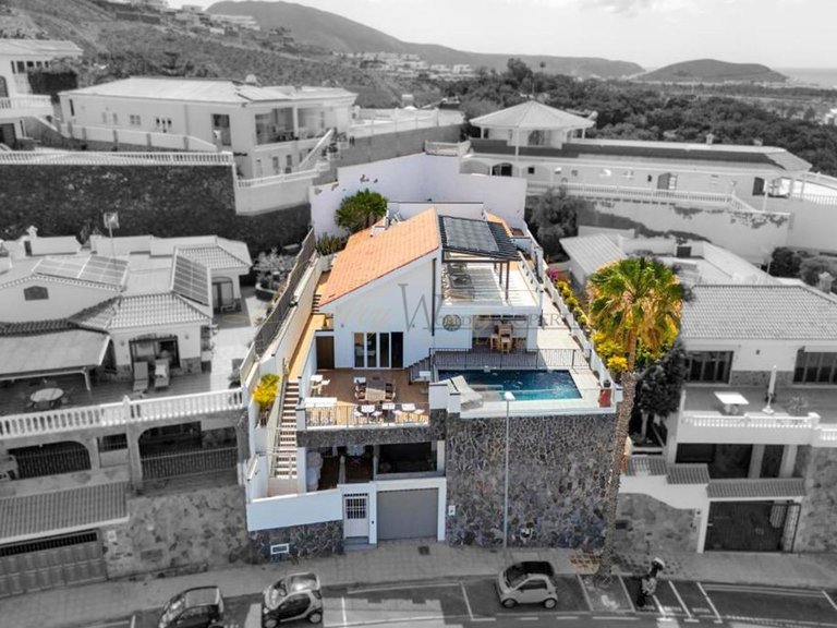 Villa for Sale in Costa Adeje, Tenerife, España 29
