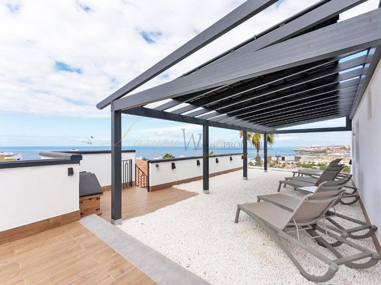 Villa for Sale in Costa Adeje, Tenerife, España 18