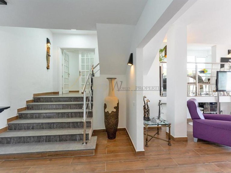 Villa for Sale in Costa Adeje, Tenerife, España 9