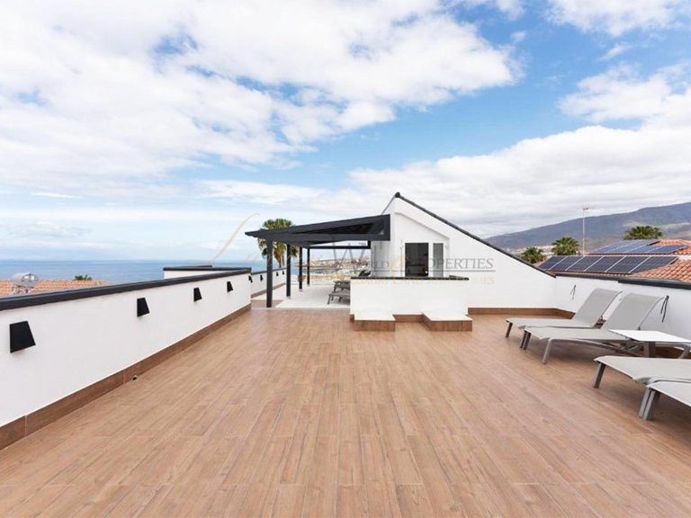Villa for Sale in Costa Adeje, Tenerife, España 22