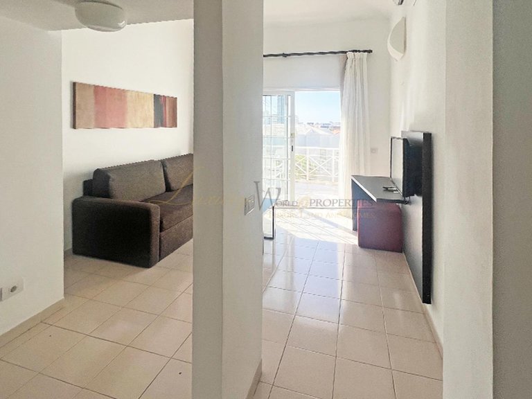 Apartment for Sale in Costa Adeje, Tenerife, España 2