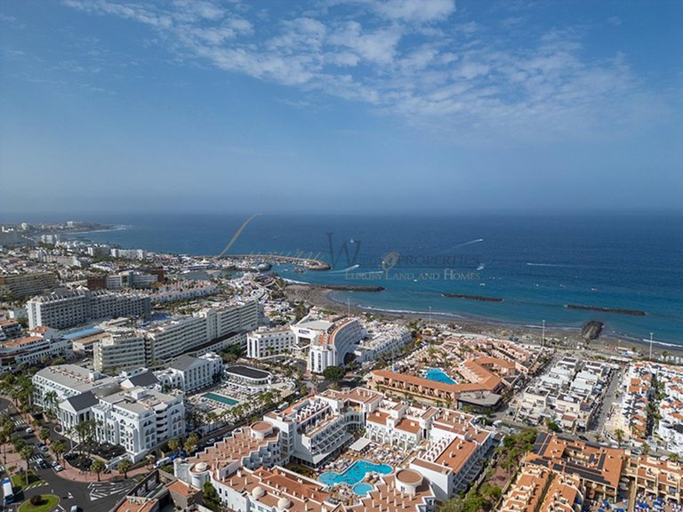 Apartment for Sale in Costa Adeje, Tenerife, España 21