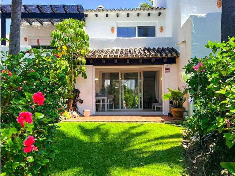 Town House for Sale in Estepona, Malaga 16