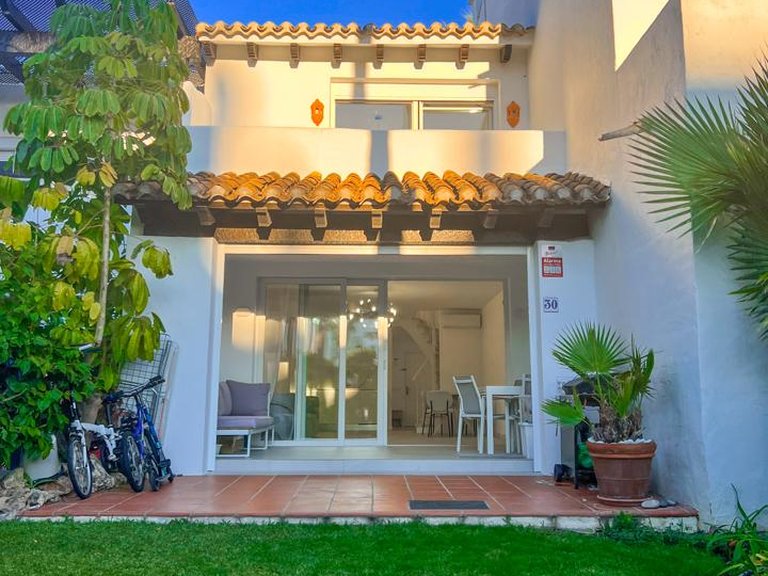 Town House for Sale in Estepona, Malaga 18