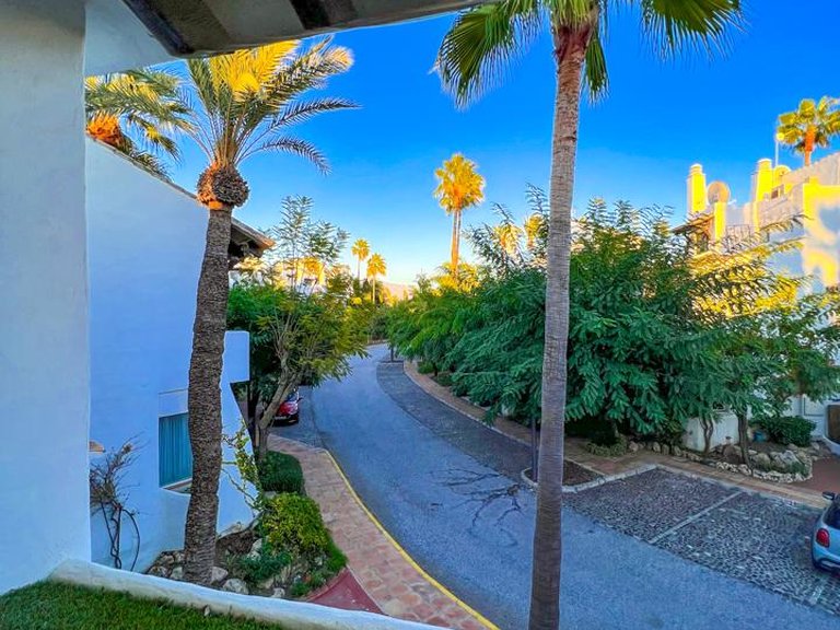 Town House for Sale in Estepona, Malaga 35