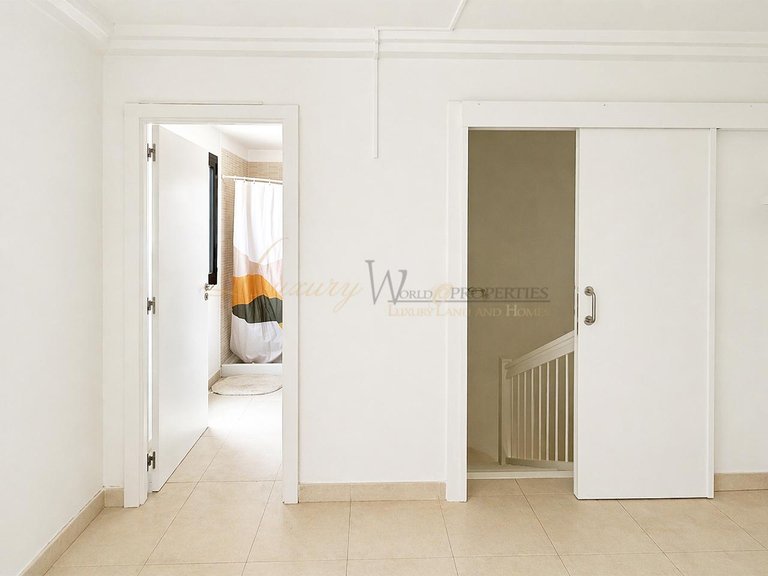 Penthouse for Sale in Adeje, Tenerife, España 17