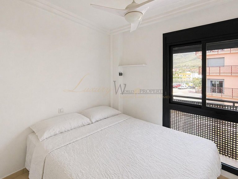 Penthouse for Sale in Adeje, Tenerife, España 19