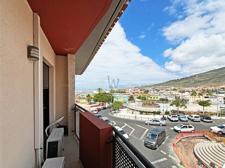 Penthouse for Sale in Adeje, Tenerife, España 2