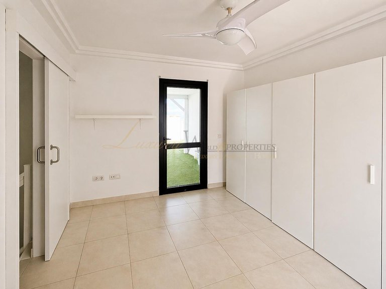 Penthouse for Sale in Adeje, Tenerife, España 18