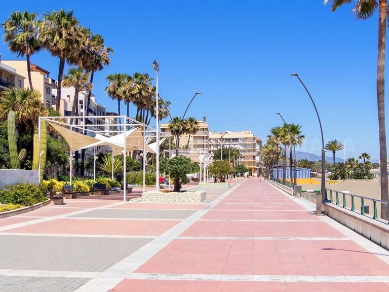 Penthouse for Sale in Estepona, Malaga 30
