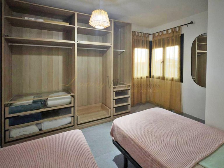Town House for Sale in Amarilla Golf, Tenerife, España 12