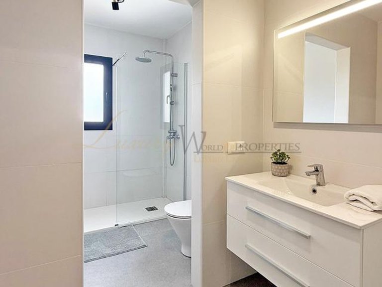 Town House for Sale in Amarilla Golf, Tenerife, España 14