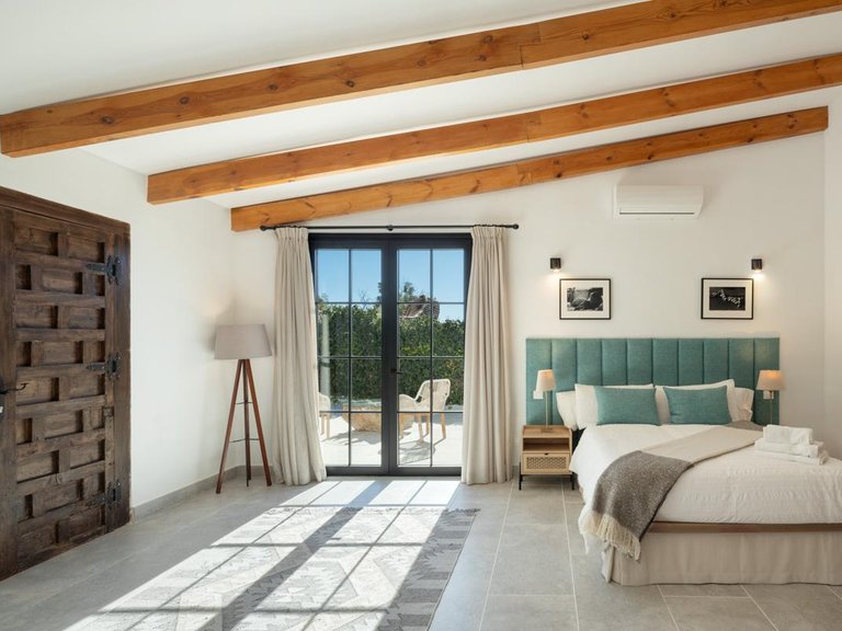 Villa for Sale in Marbella, Malaga 9