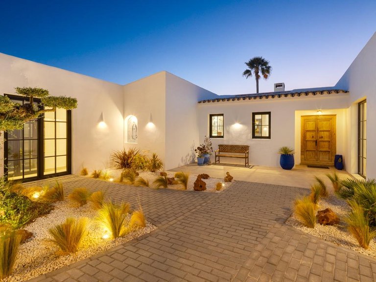Villa for Sale in Marbella, Malaga 19