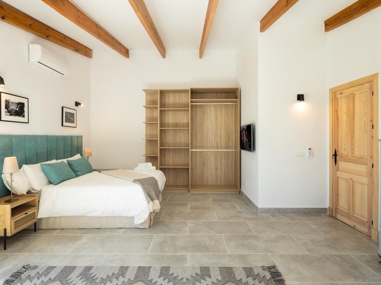 Villa for Sale in Marbella, Malaga 10