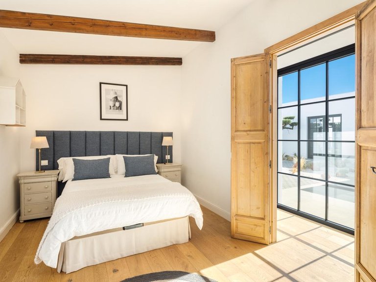 Villa for Sale in Marbella, Malaga 11