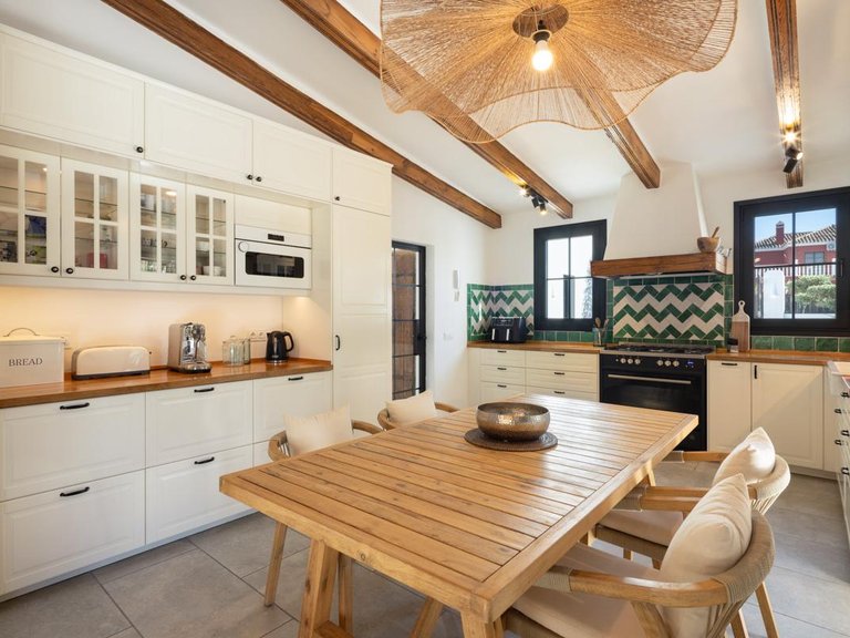 Villa for Sale in Marbella, Malaga 13