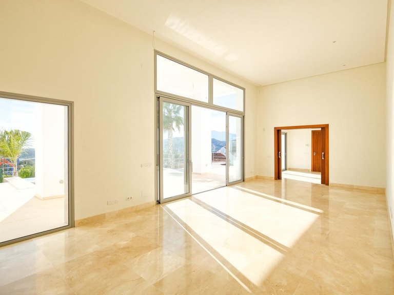 Villa for Sale in Benahavís, Malaga 17