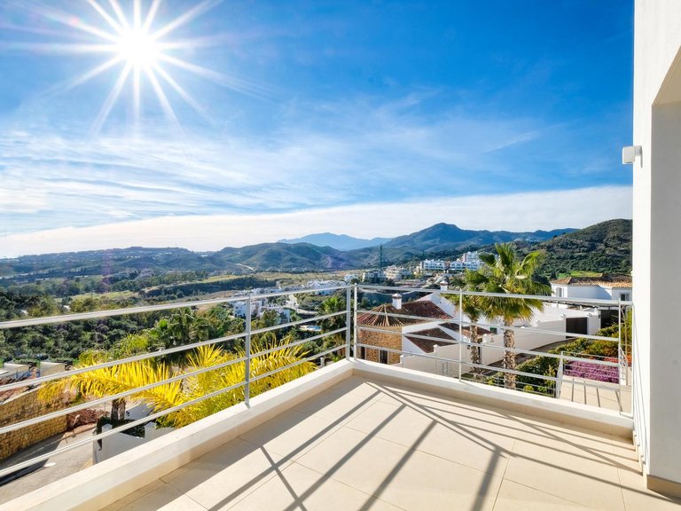 Villa for Sale in Benahavís, Malaga 29