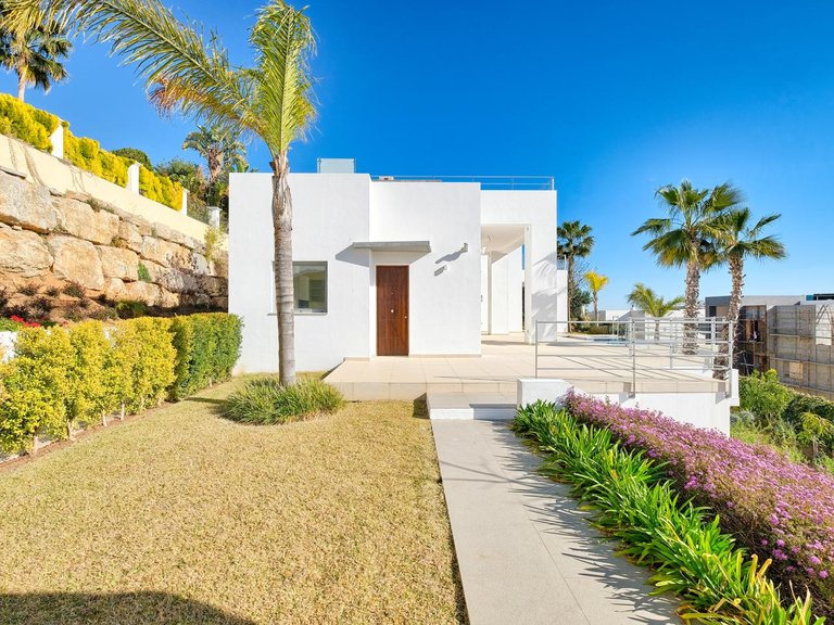 Villa for Sale in Benahavís, Malaga 2
