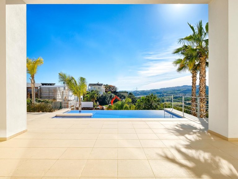 Villa for Sale in Benahavís, Malaga 13