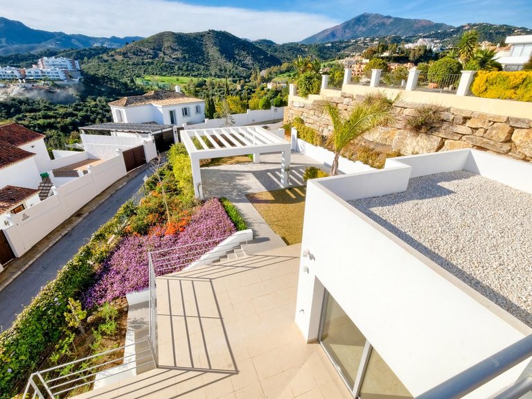 Villa for Sale in Benahavís, Malaga 36