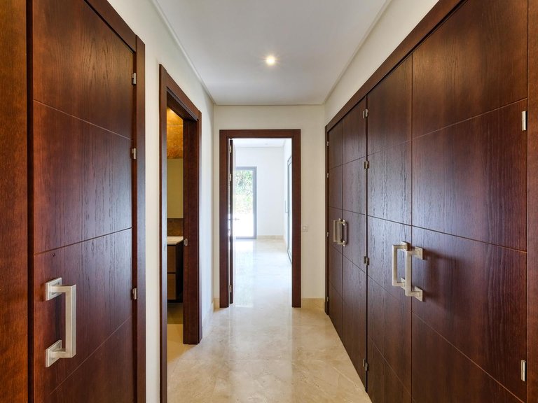 Villa for Sale in Benahavís, Malaga 19