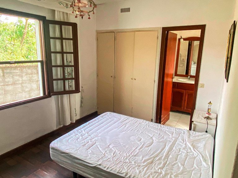 Villa for Sale in Estepona, Malaga 10