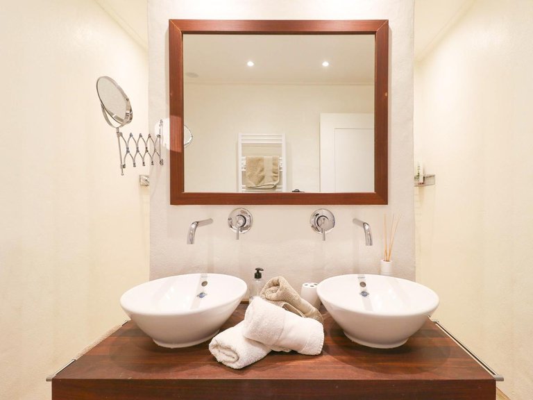 Villa for Sale in Benahavís, Malaga 26