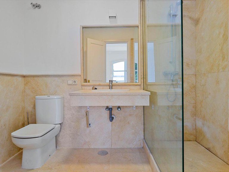 Town House for Sale in Benahavís, Malaga 8