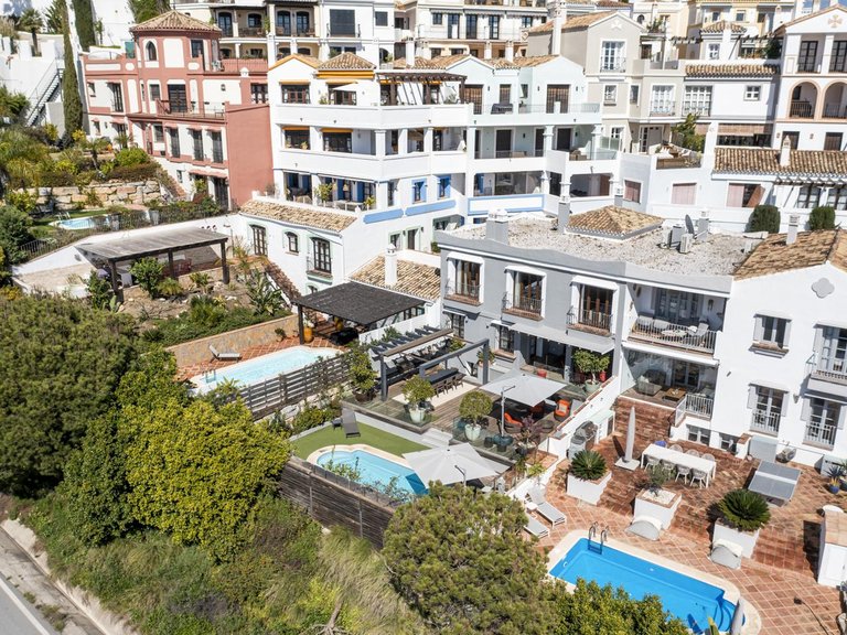 Town House for Sale in Benahavís, Malaga 24