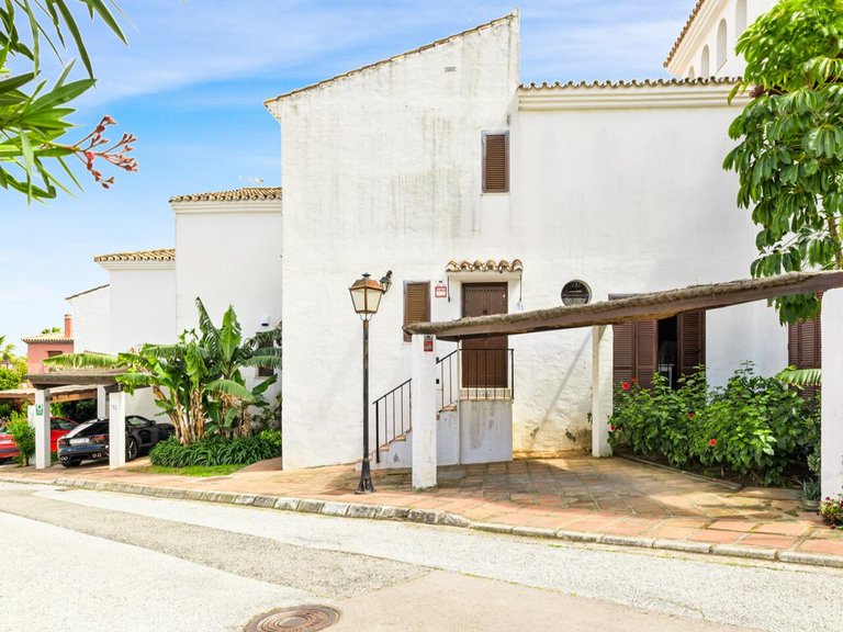 Town House for Sale in Estepona, Malaga 6